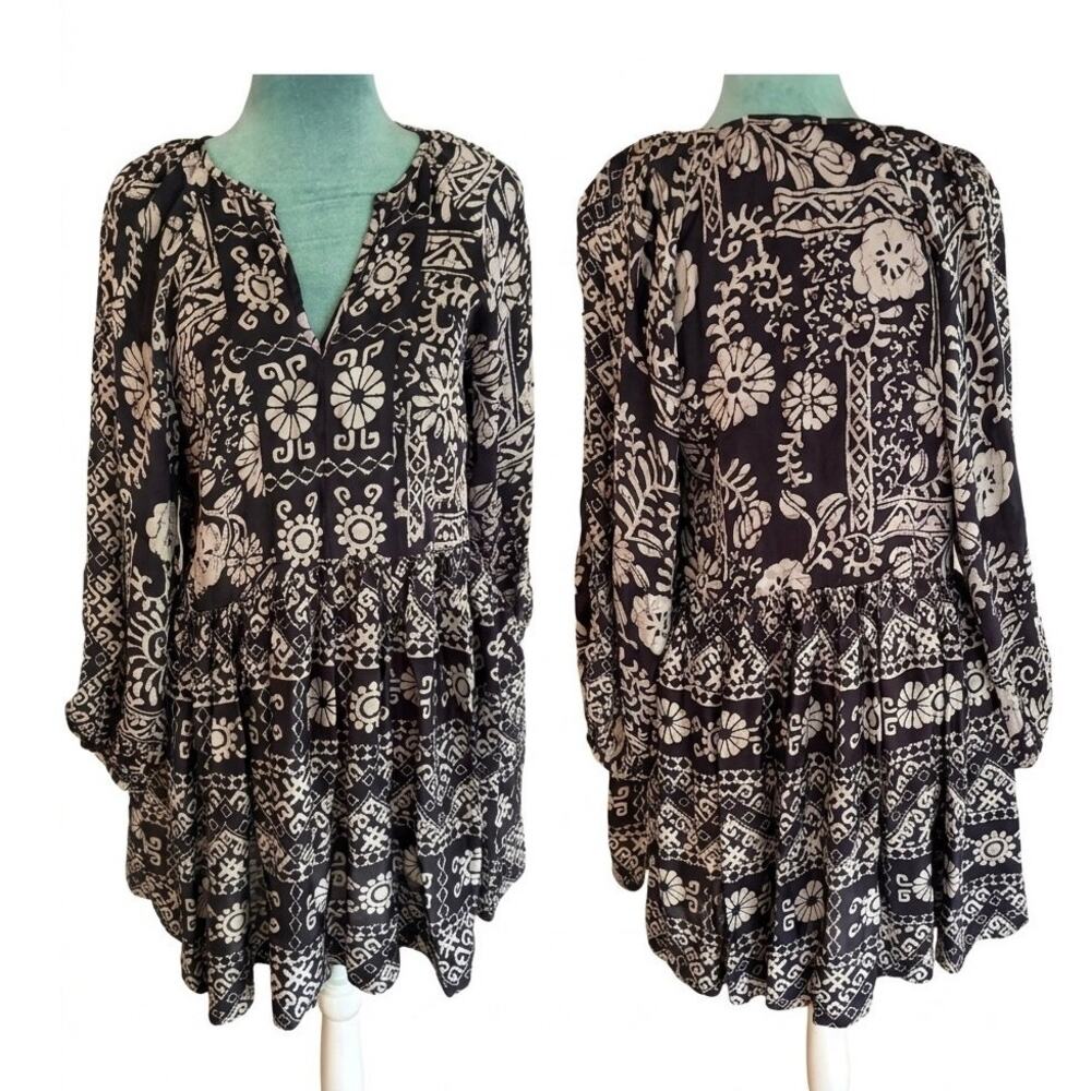 Love The Label Block Print Mini Dress Cotton Boho Tiered Ruffle Hem White NAVY